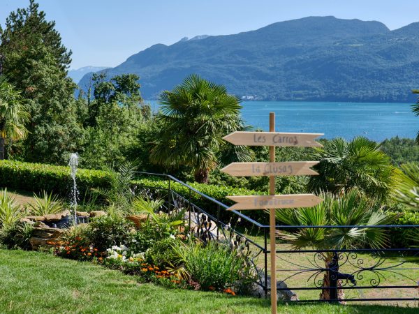 DOMAINE PALMARIVA - VUE LAC ET MONTAGNES