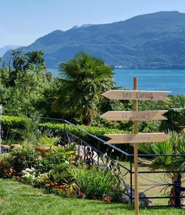DOMAINE PALMARIVA - VUE LAC ET MONTAGNES